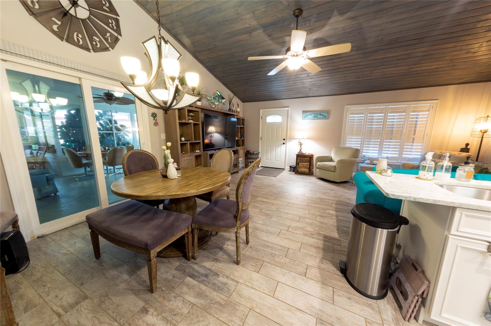 Country Club Chalets - Residential