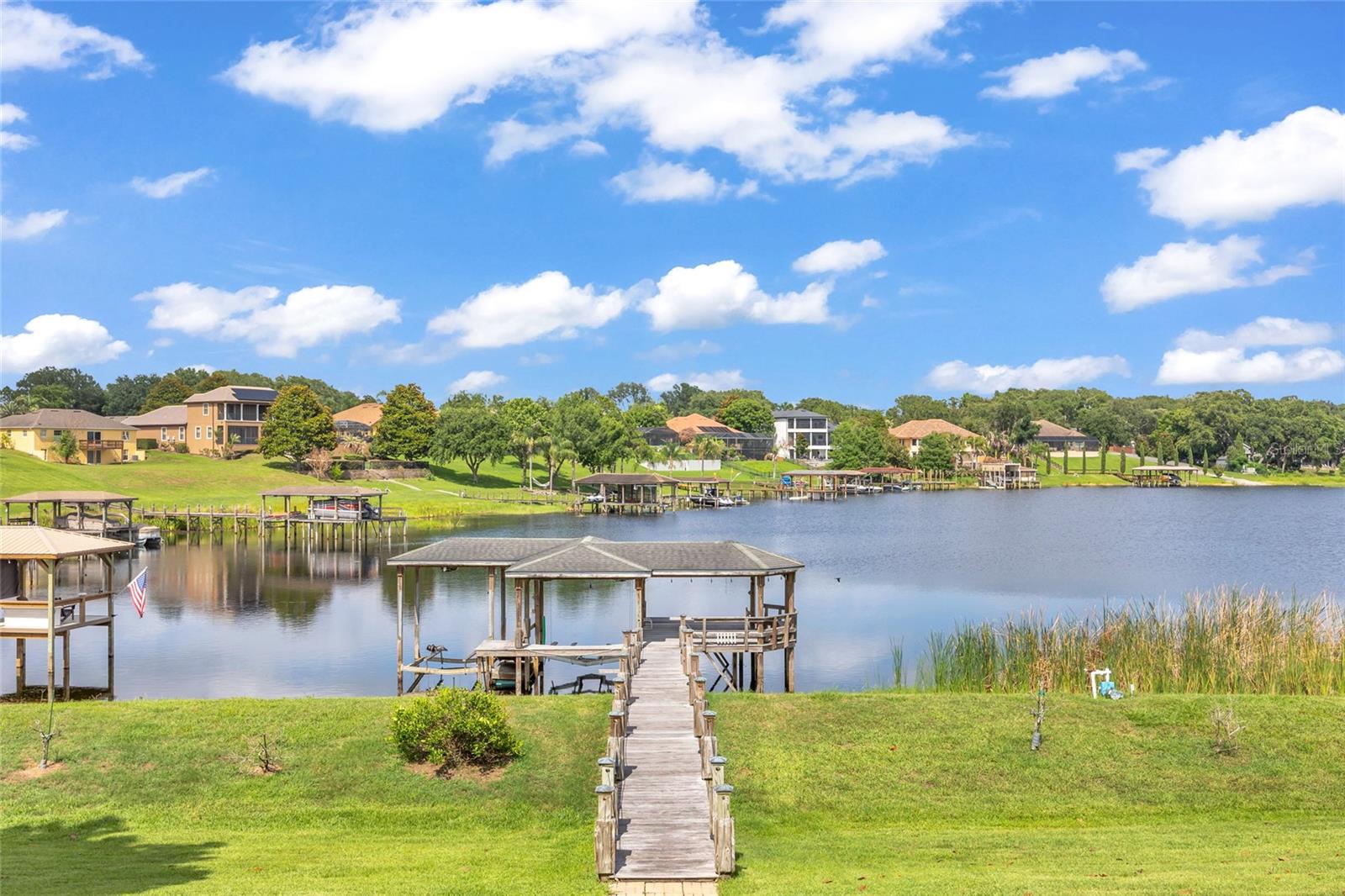 902 JOHNS POINT DRIVE