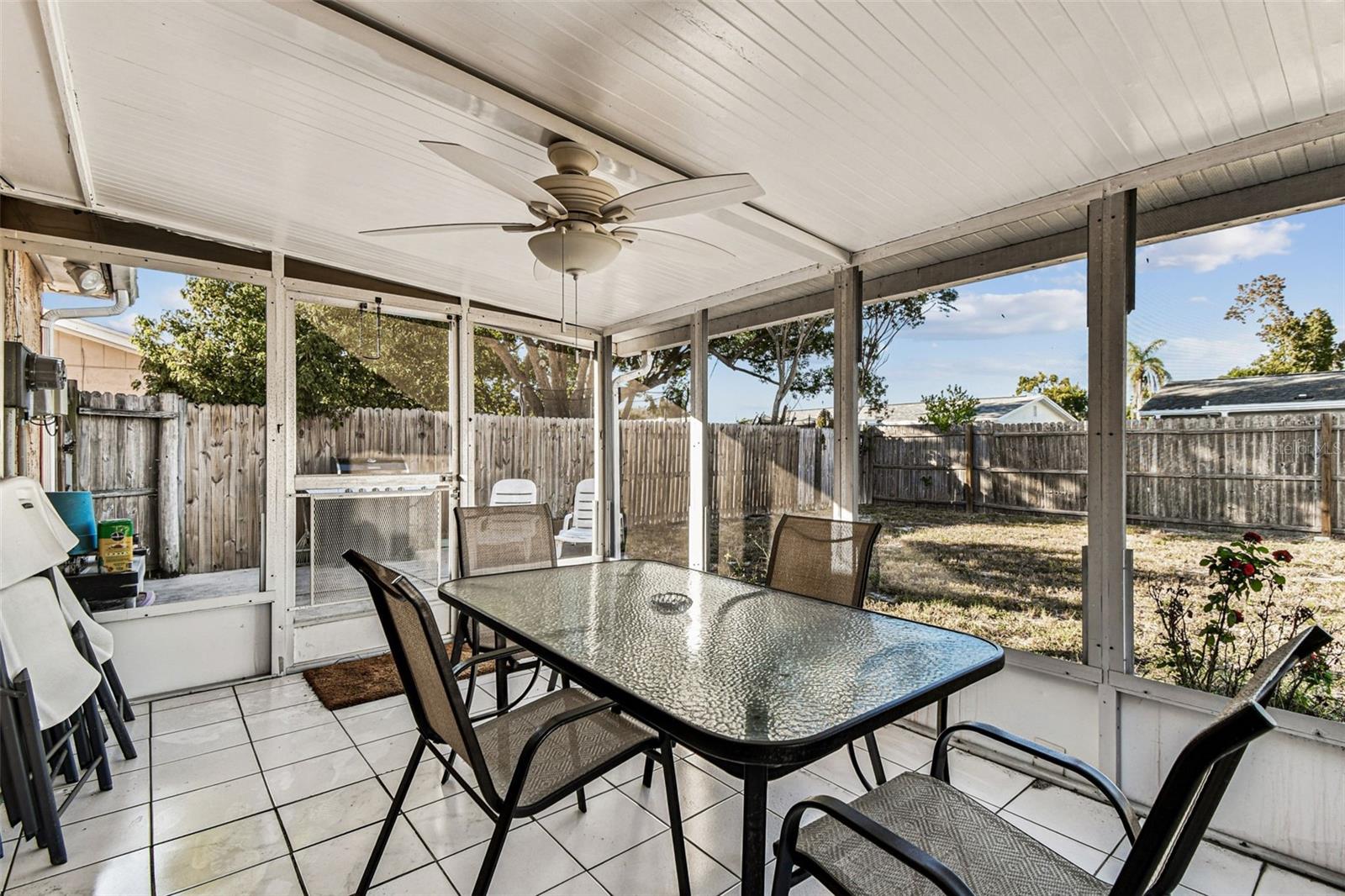 HOLIDAY LAKE ESTATES - Residential