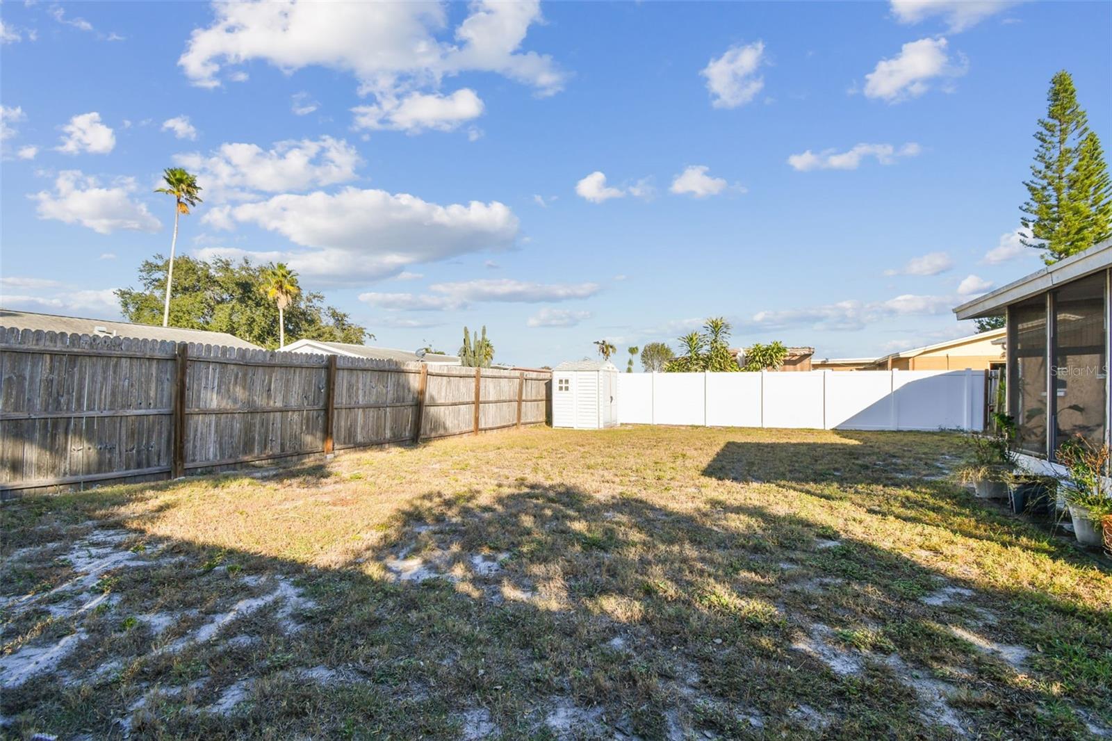 HOLIDAY LAKE ESTATES - Residential