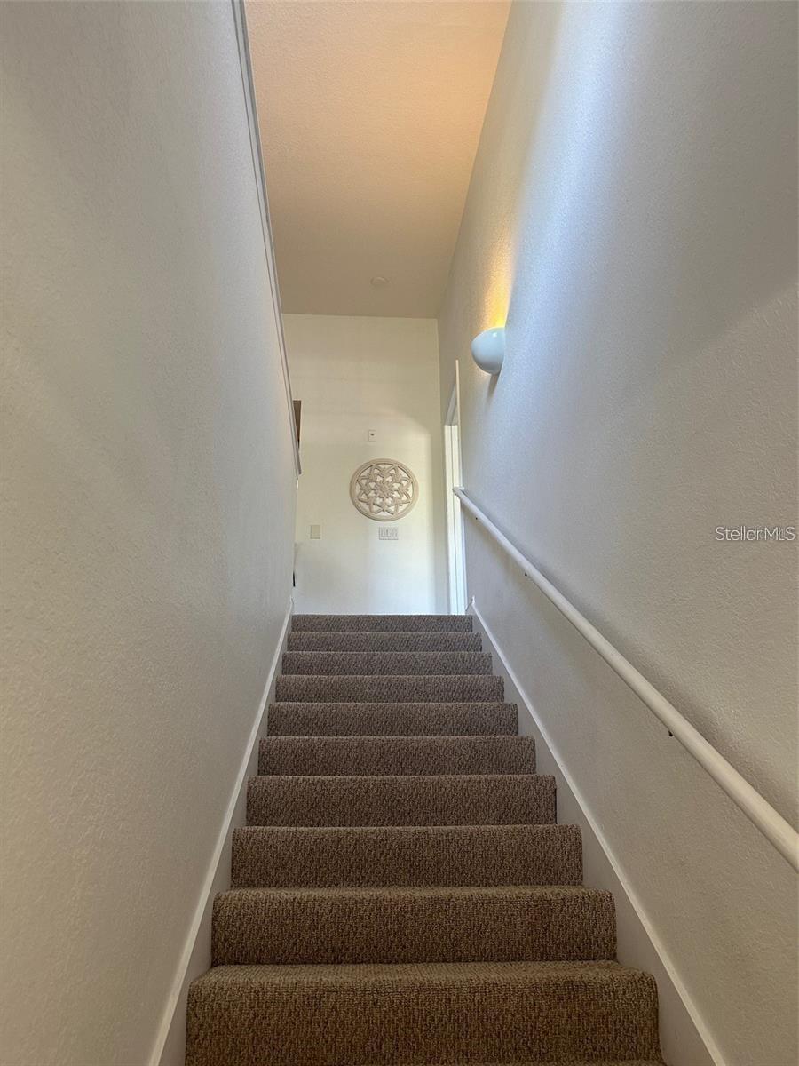 8926 MANOR LOOP 202