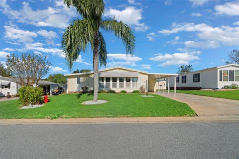 A home in LADY LAKE