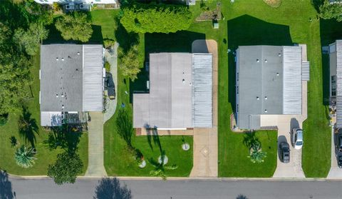 A home in LADY LAKE