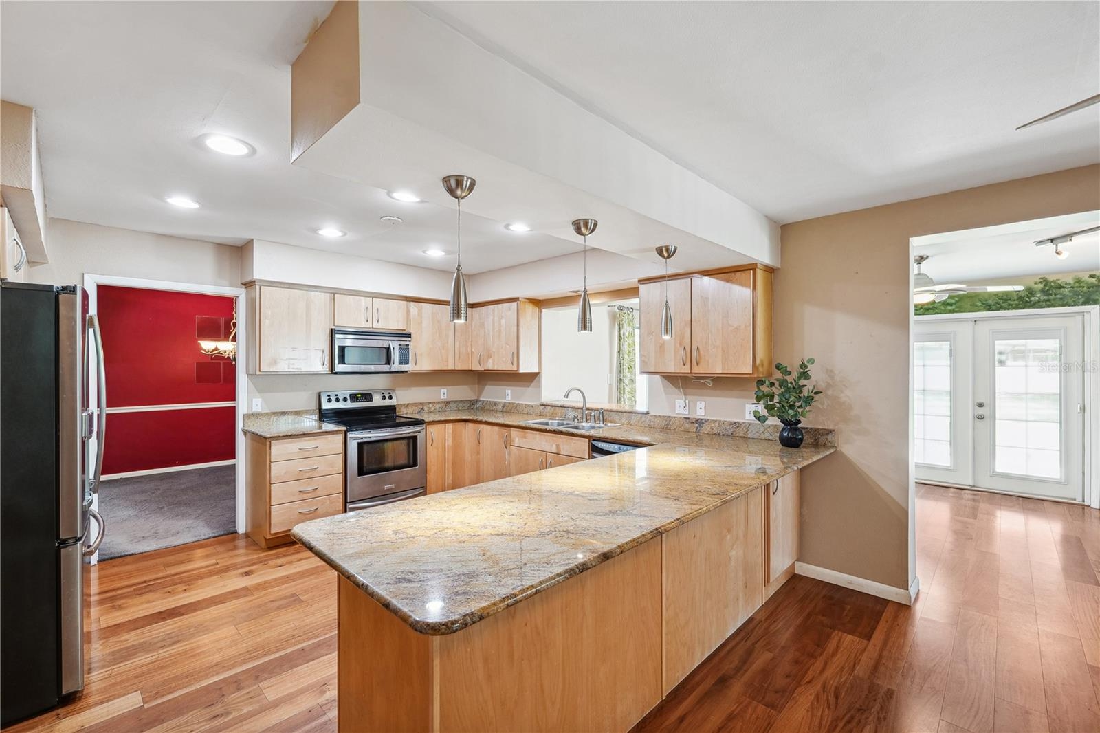 505 S LARRY CIRCLE