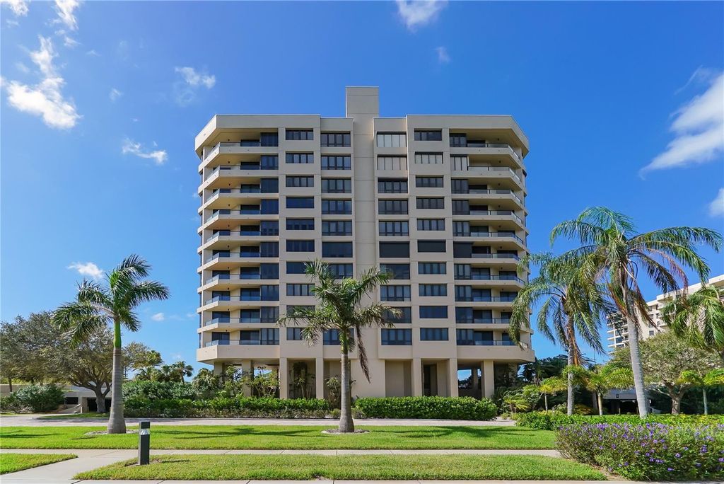 Photo of 1211 Gulf Of Mexico Drive #704, Longboat Key, FL 34228 (MLS # A4647136)