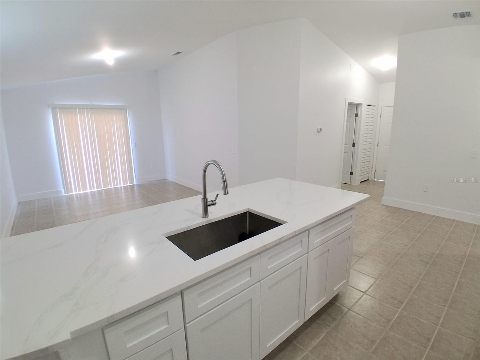 1047 FLORIDA HOLLY DRIVE