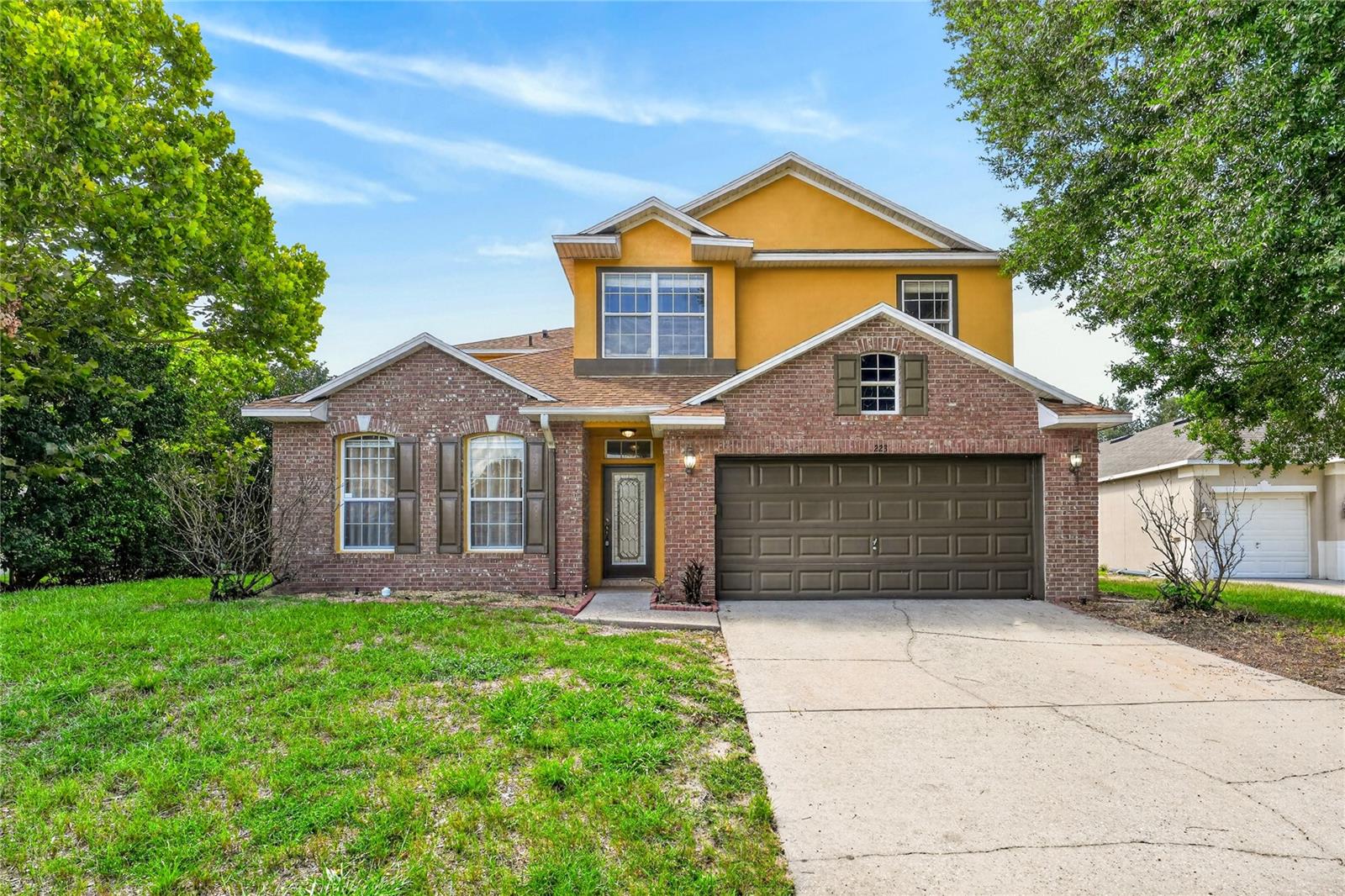 223 LARGOVISTA DR.