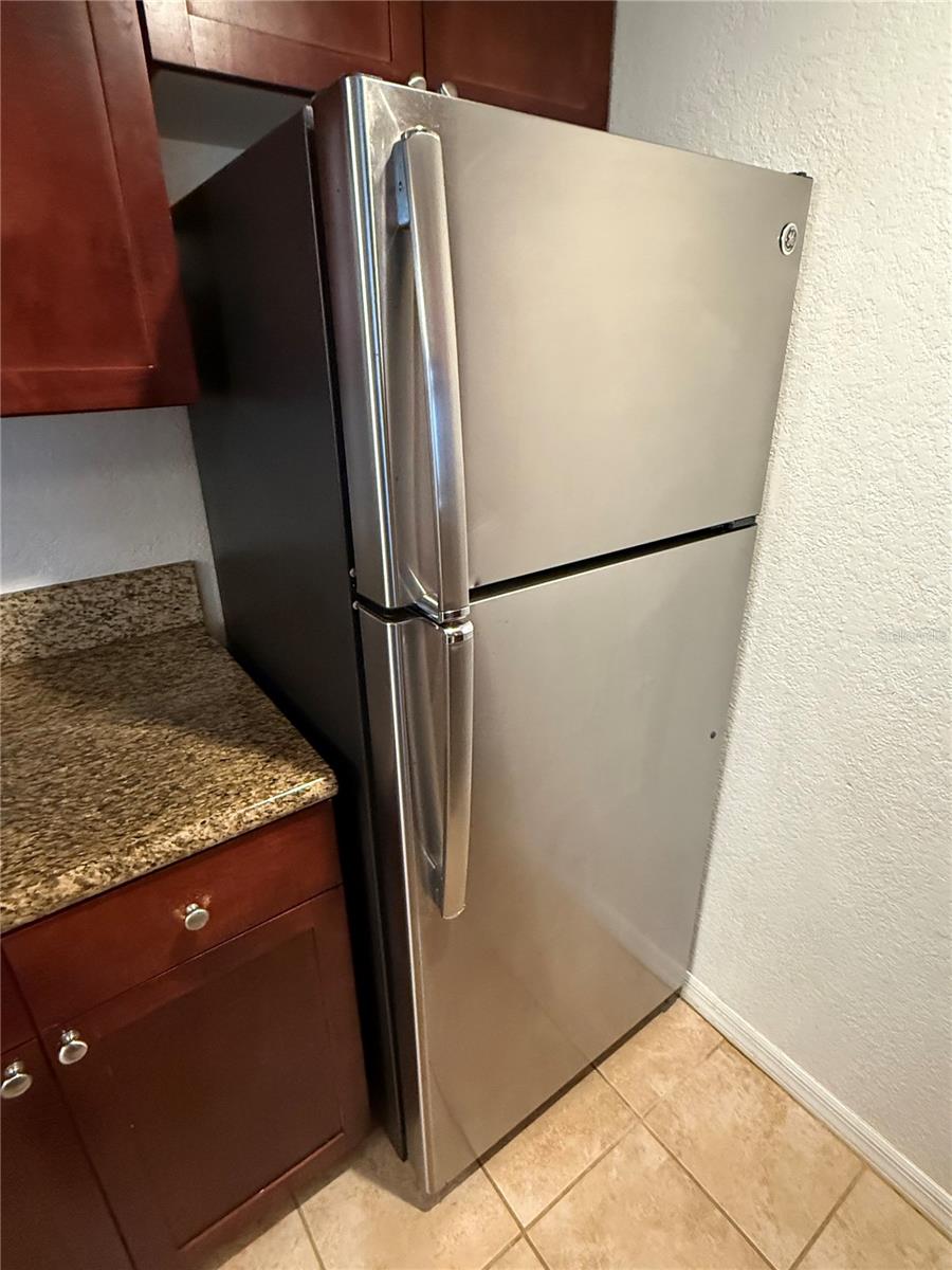 RESIDENCES AT VILLA MEDICI CONDOMINIUM 8499/4131 & - Residential Lease