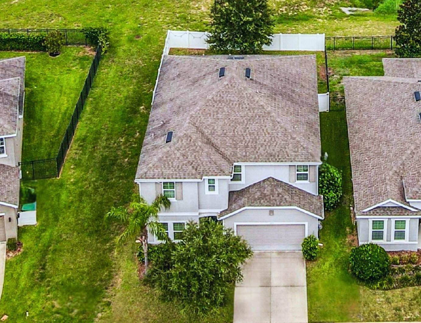 1070 GRAND HILLTOP DRIVE