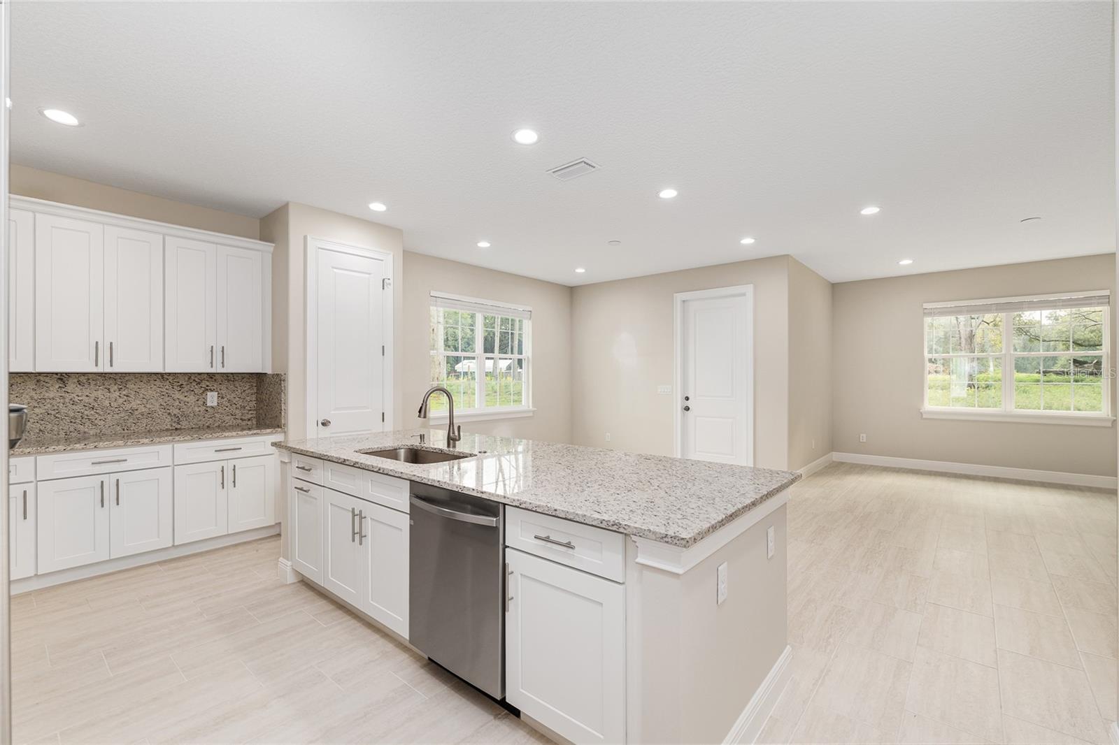 BELLEVIEW HEIGHTS ESTATES UNIT 03 - Residential