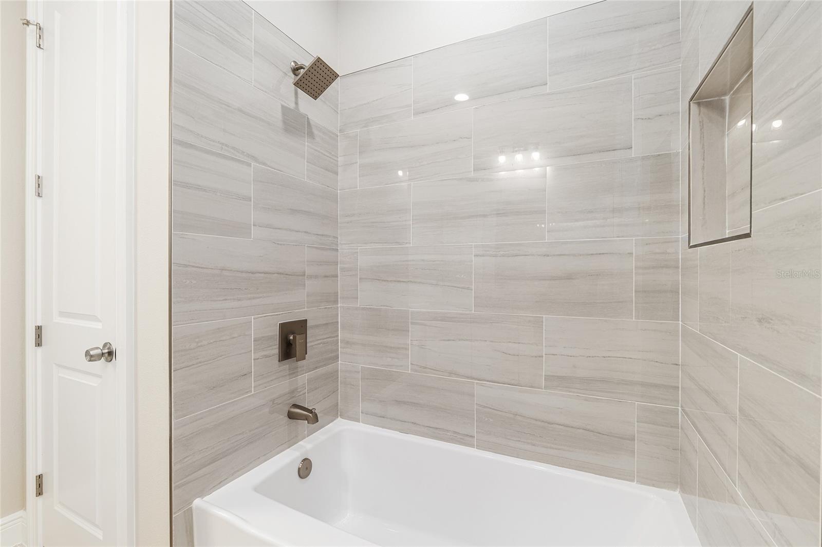 BELLEVIEW HEIGHTS ESTATES UNIT 03 - Residential