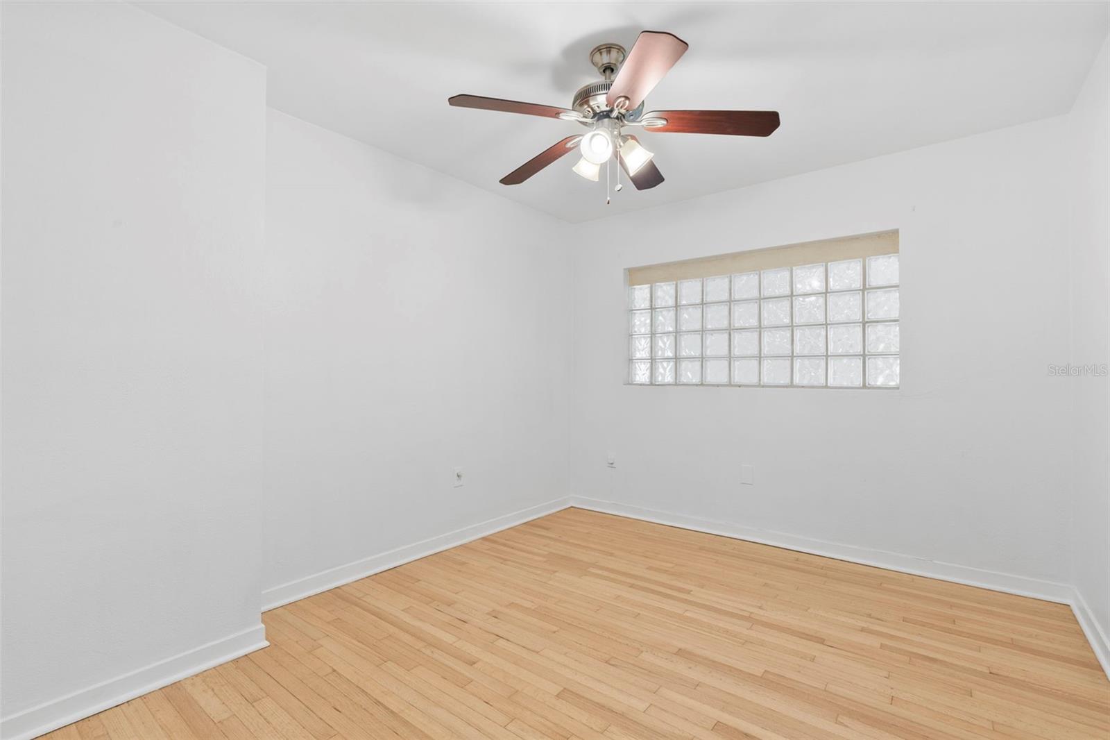 LAKE HIGHLAND HEIGHTS - Residential Income