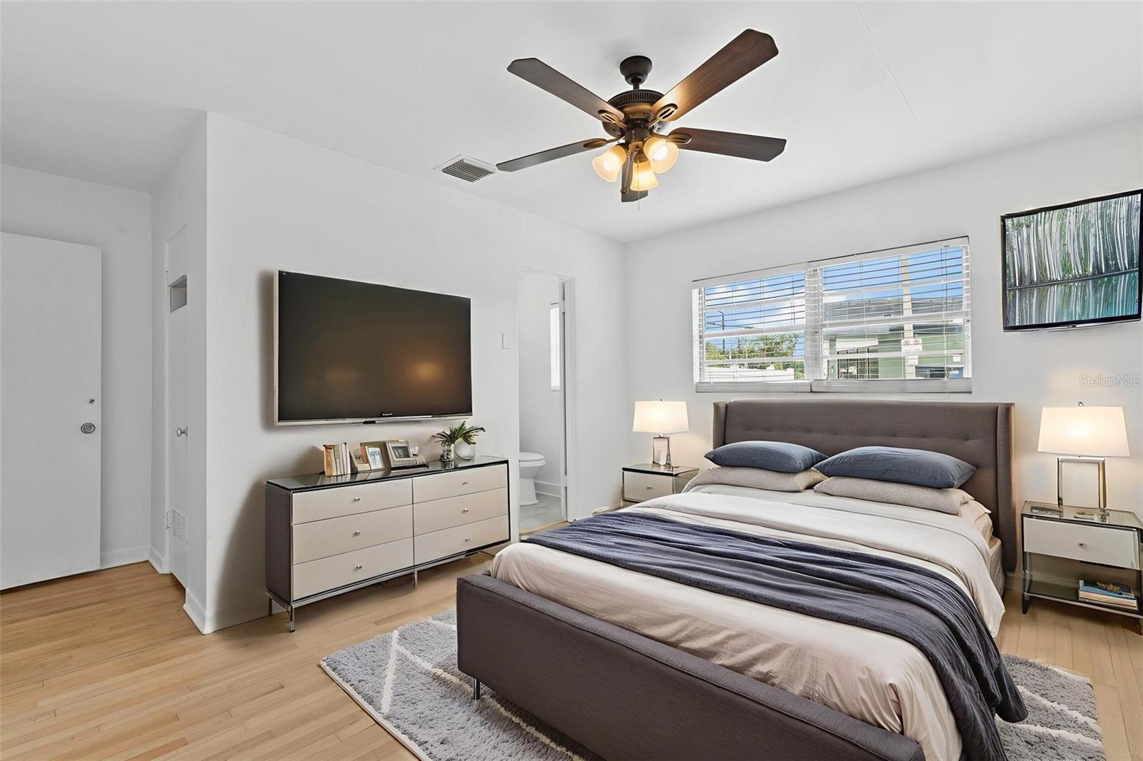 LAKE HIGHLAND HEIGHTS - Residential Income