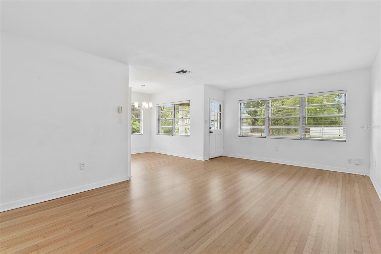 LAKE HIGHLAND HEIGHTS - Residential Income