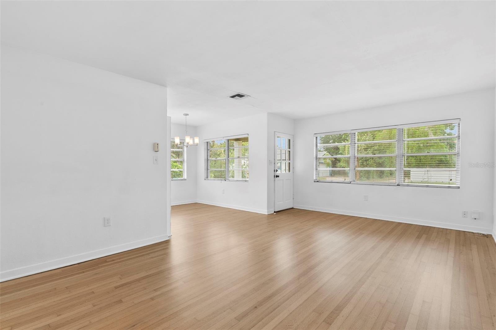 LAKE HIGHLAND HEIGHTS - Residential Income