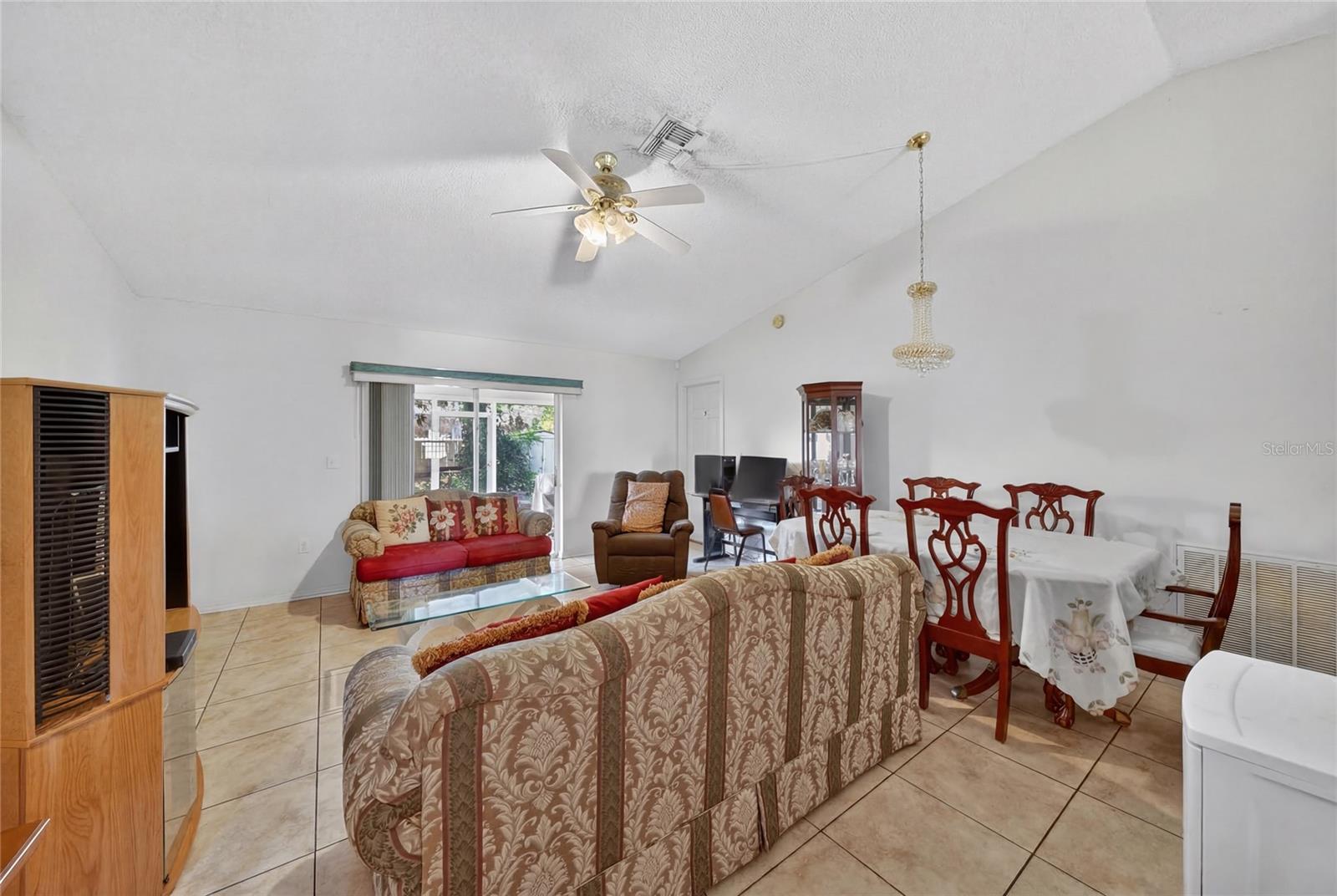 HIGHLAND HARBOR - Residential