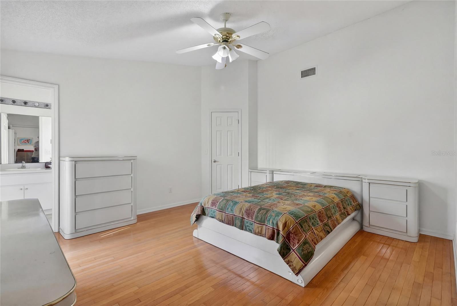 HIGHLAND HARBOR - Residential