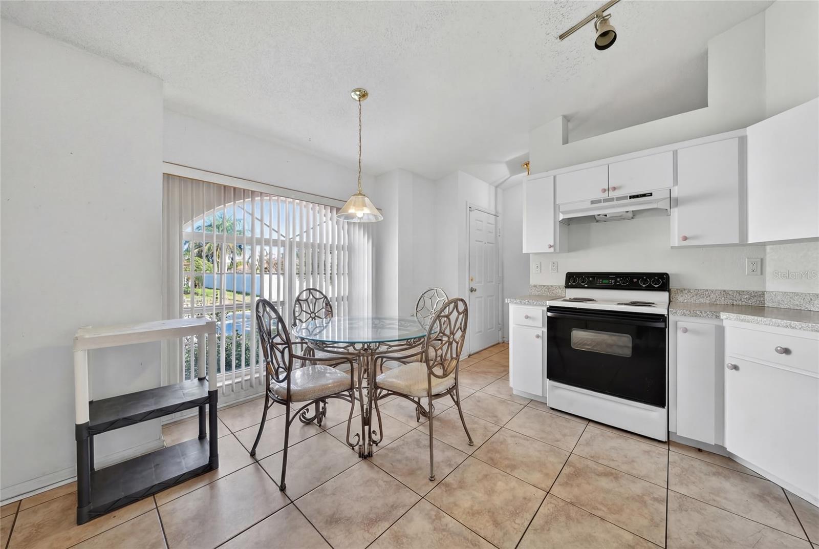 HIGHLAND HARBOR - Residential