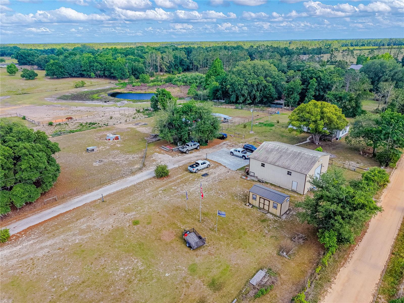 GROVELAND FARMS 35-22-24 - Residential