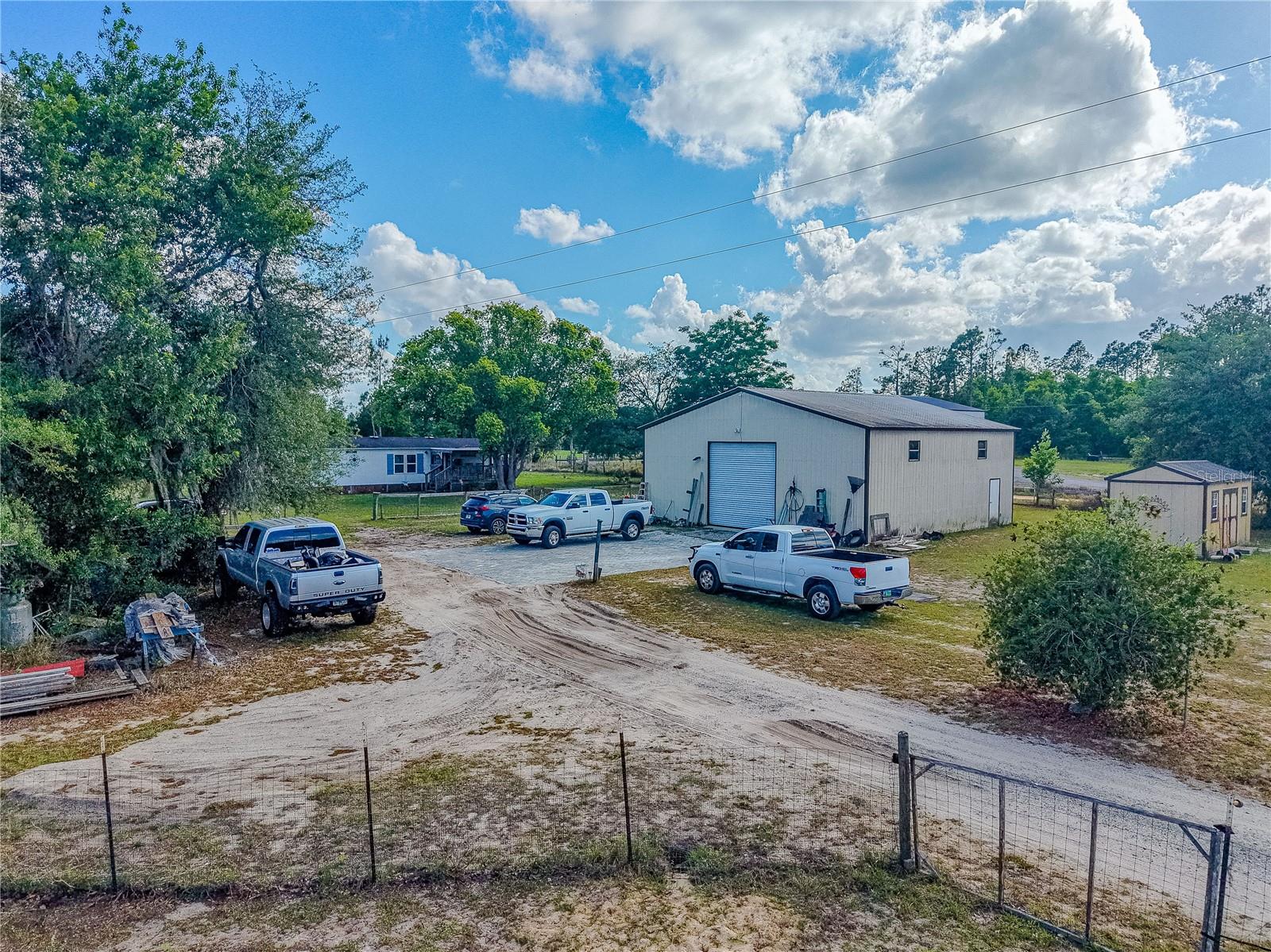 GROVELAND FARMS 35-22-24 - Residential