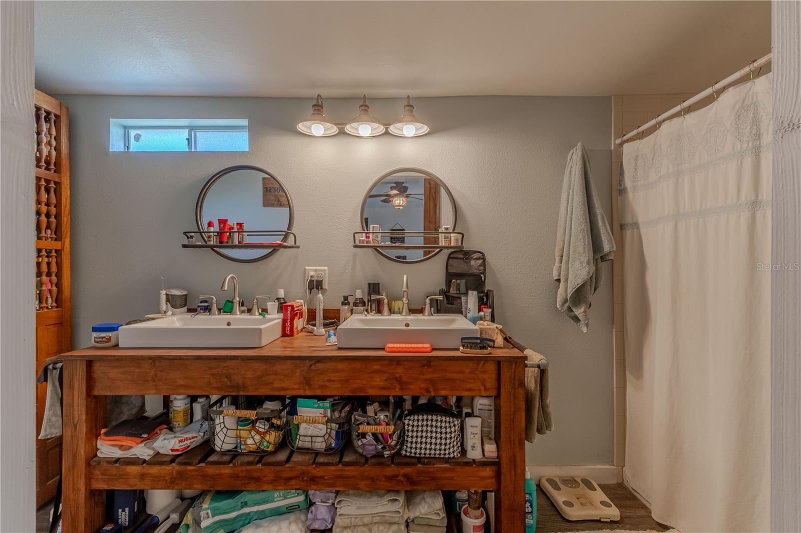 GROVELAND FARMS 35-22-24 - Residential