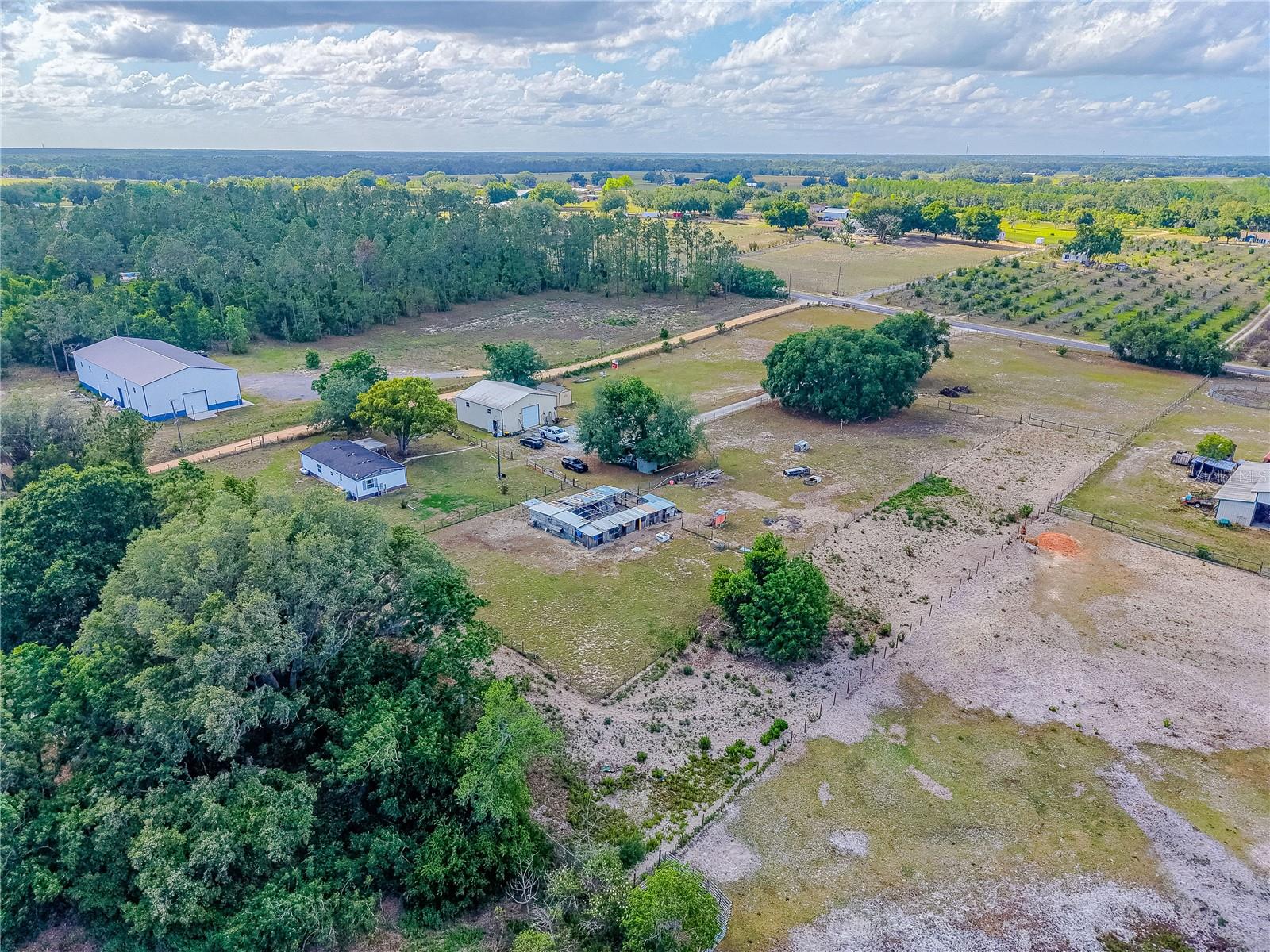 GROVELAND FARMS 35-22-24 - Residential