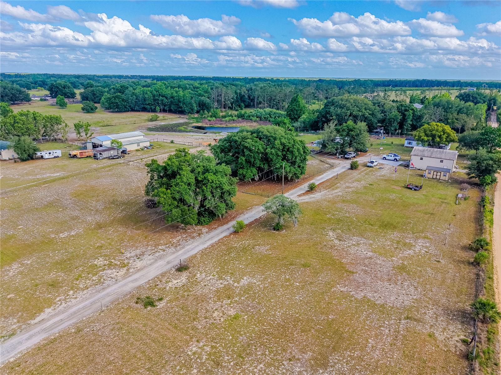 GROVELAND FARMS 35-22-24 - Residential