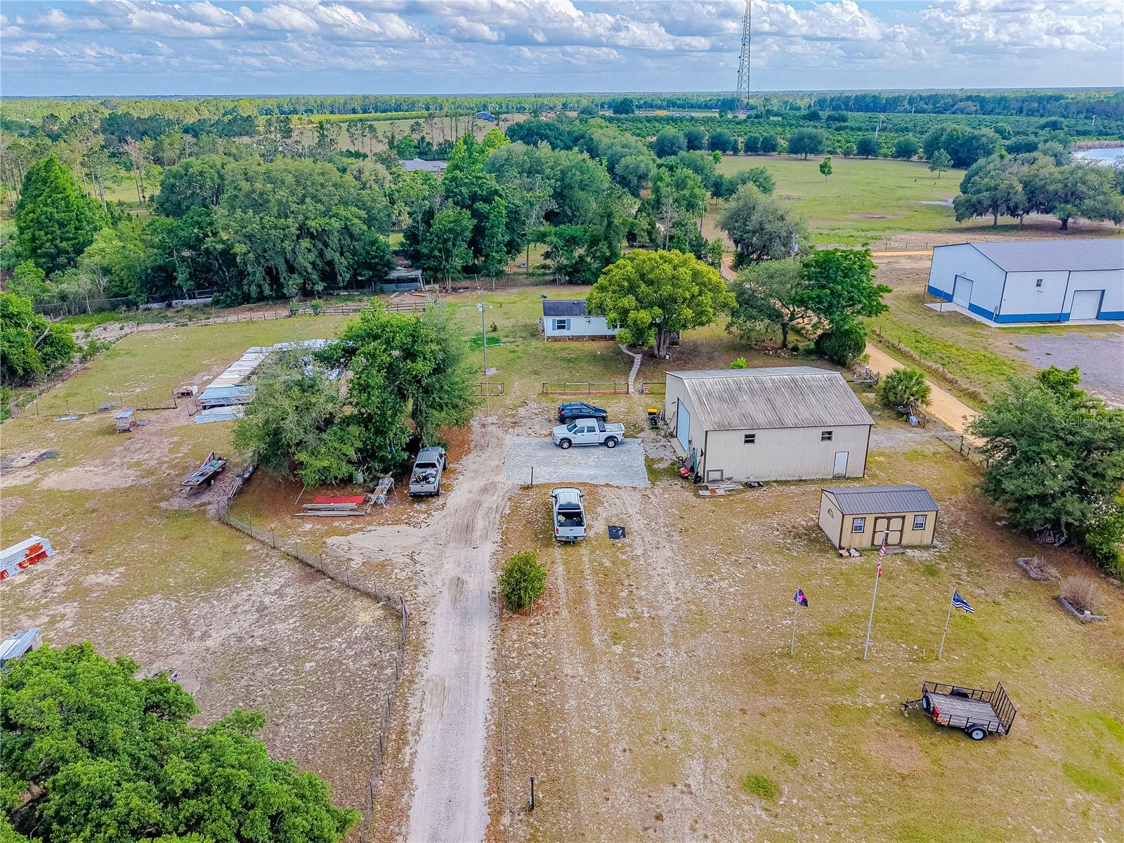 GROVELAND FARMS 35-22-24 - Residential