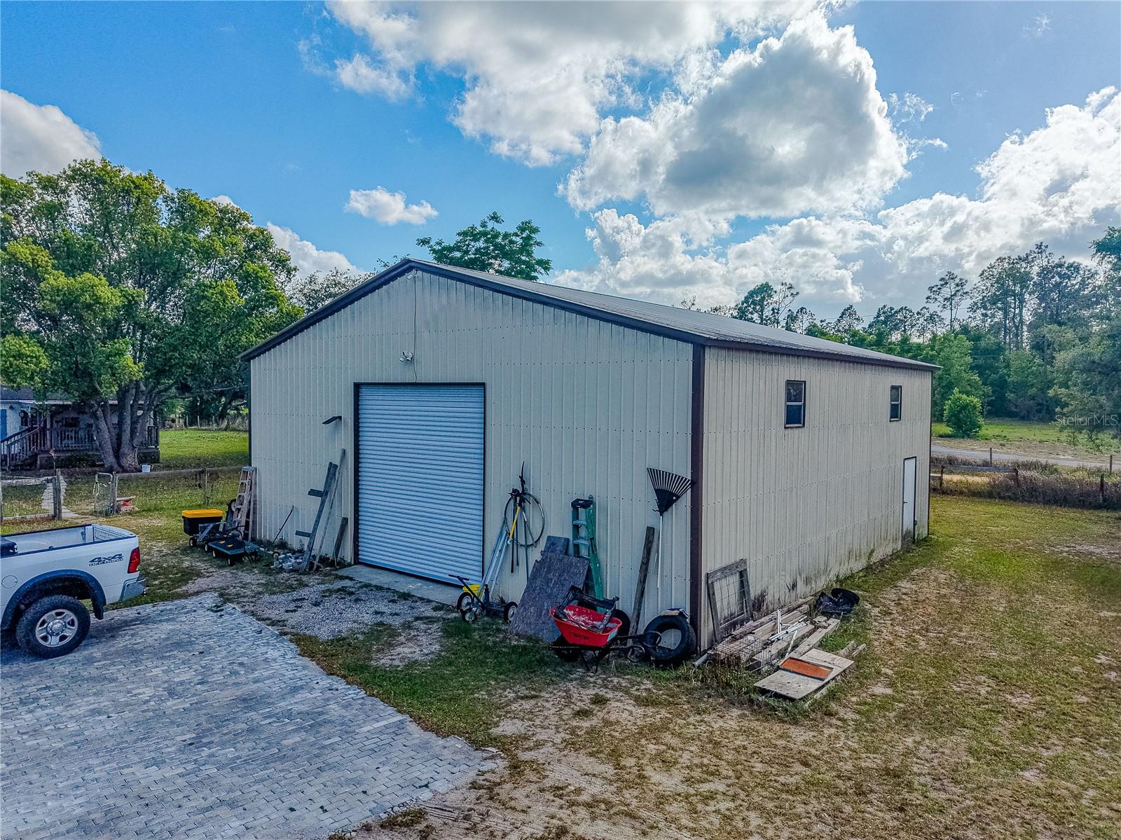 GROVELAND FARMS 35-22-24 - Residential