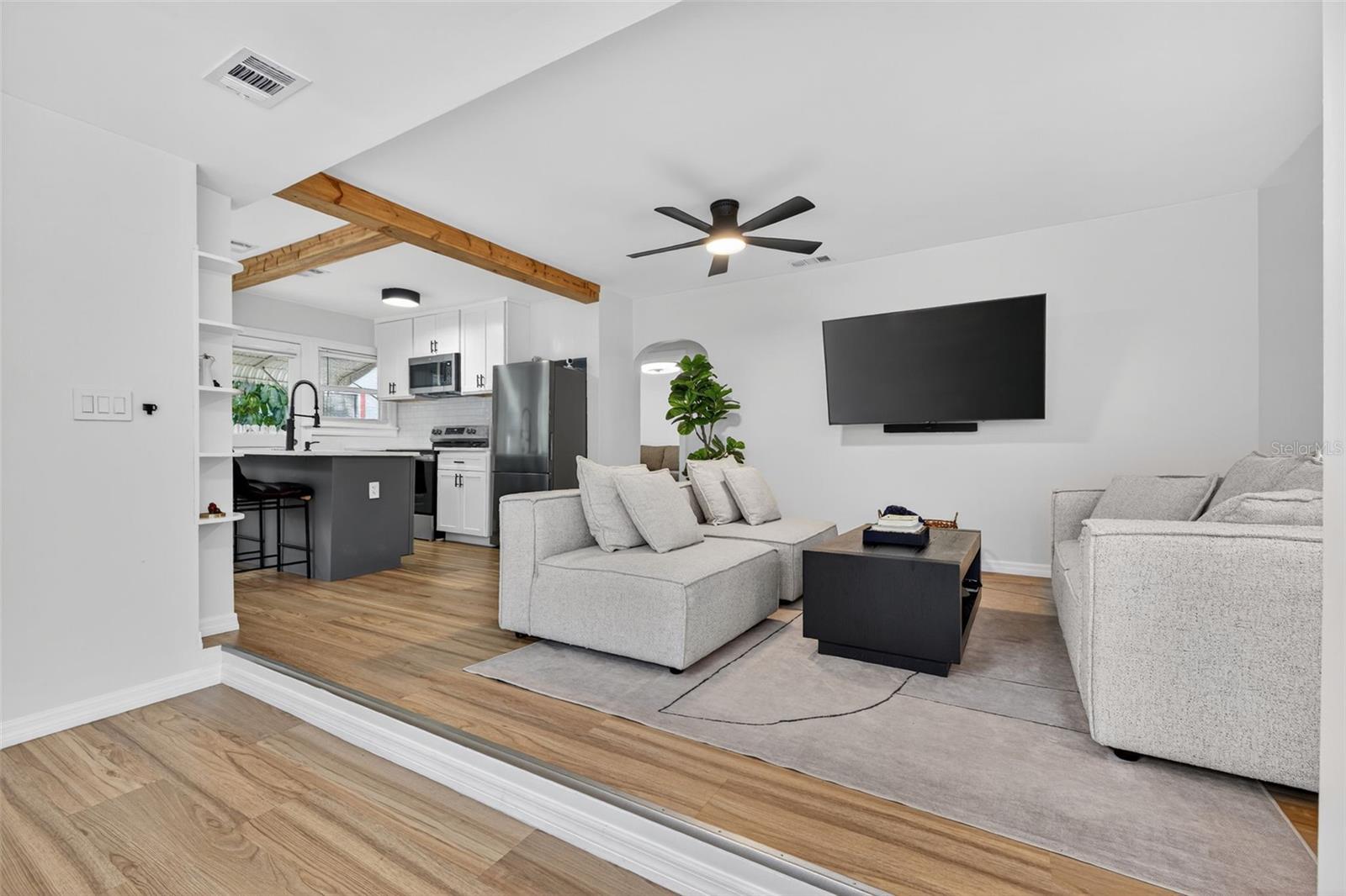 SOUTH SHORE PARK - Residential Lease