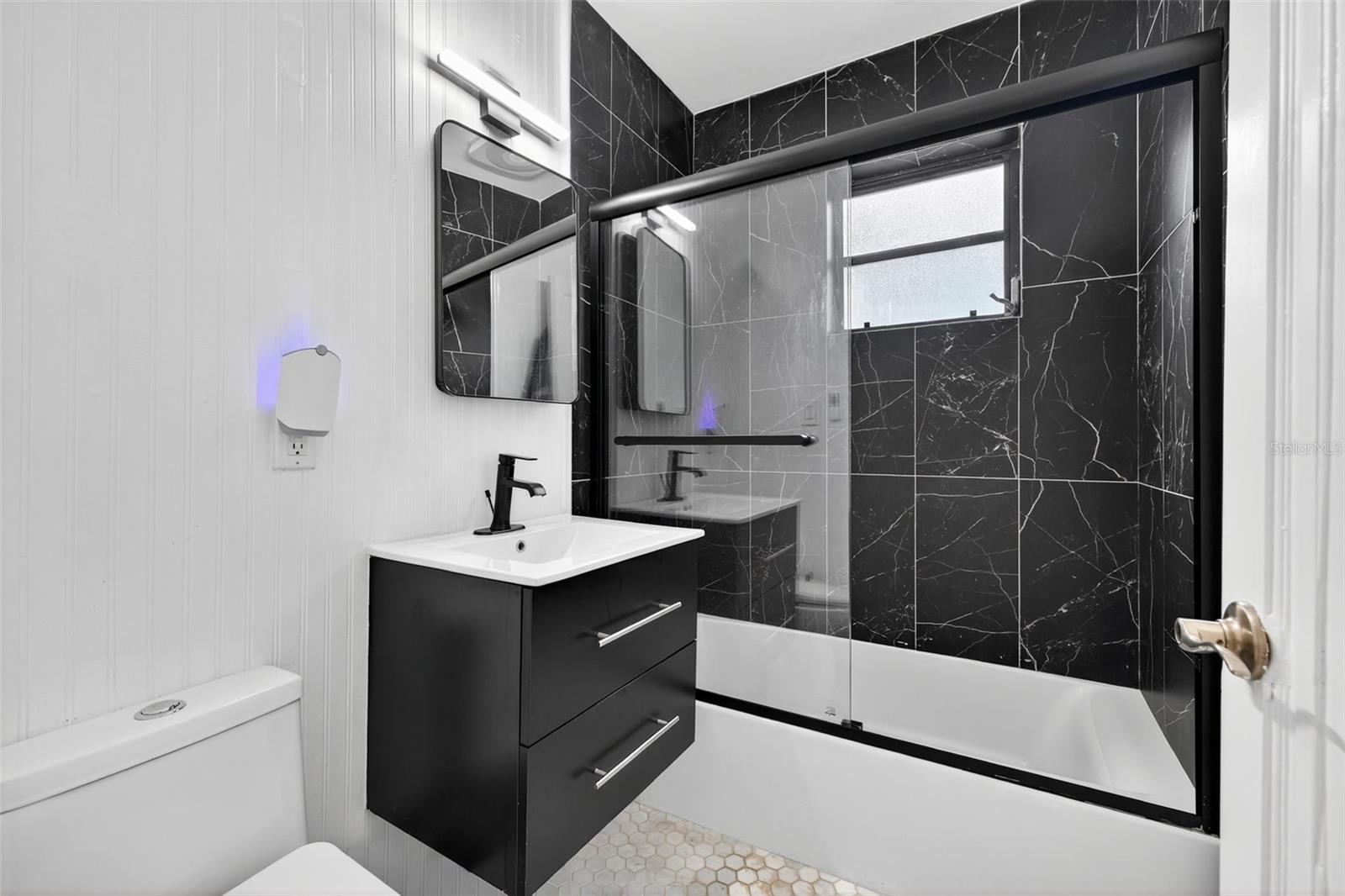 SOUTH SHORE PARK - Residential Lease