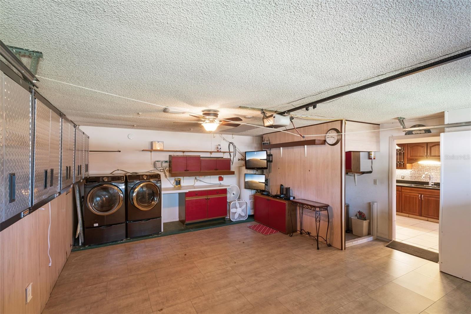 DELTONA LAKES UN 66 - Residential