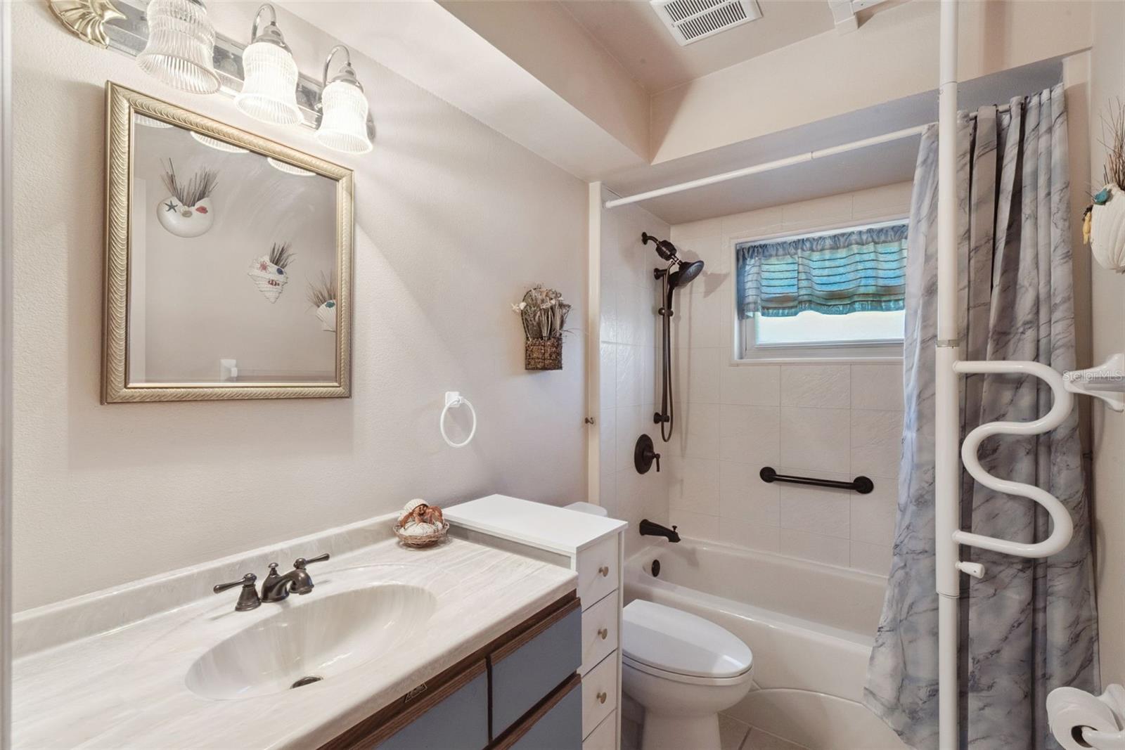 DELTONA LAKES UN 66 - Residential