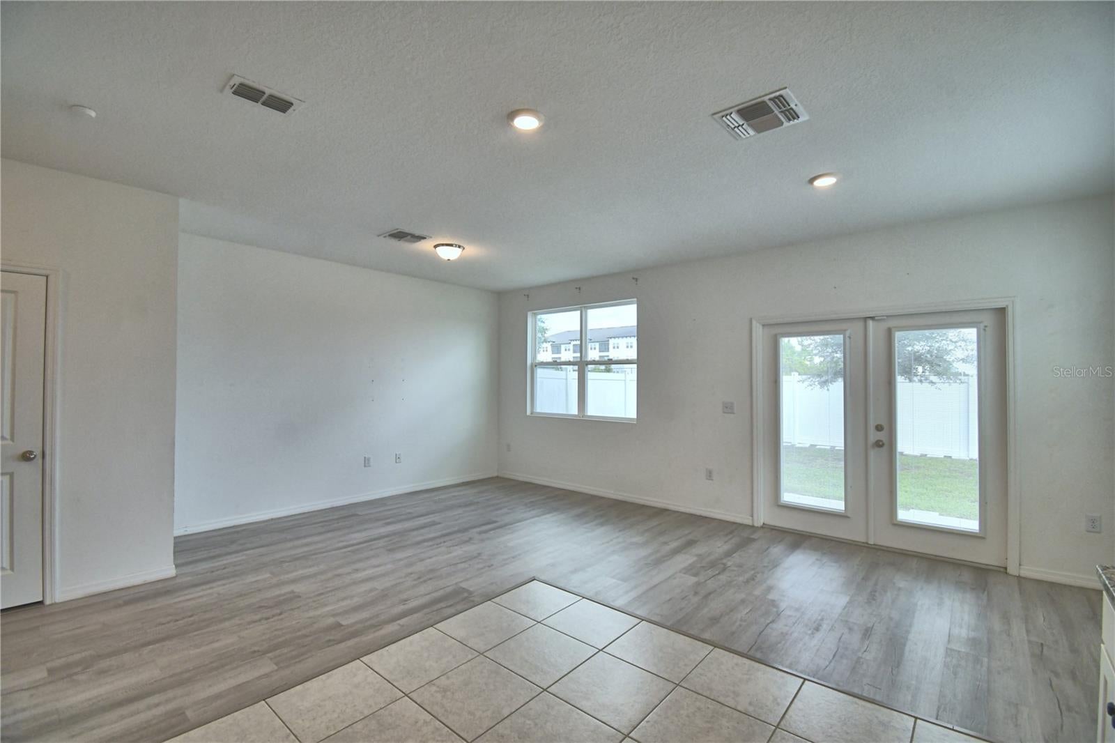 537 MADISON DRIVE