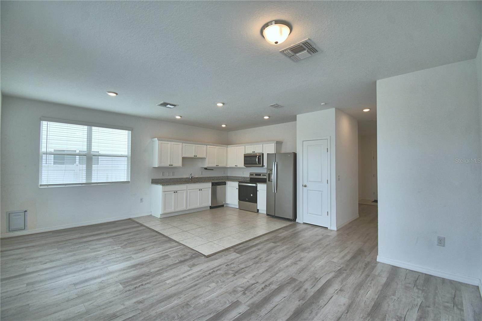 537 MADISON DRIVE