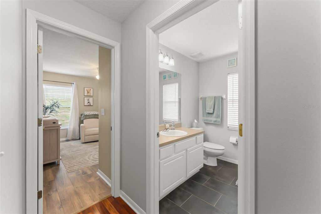 Photo of 806 Breezy Lake Way, Minneola, FL 34715 (MLS # O6373910)