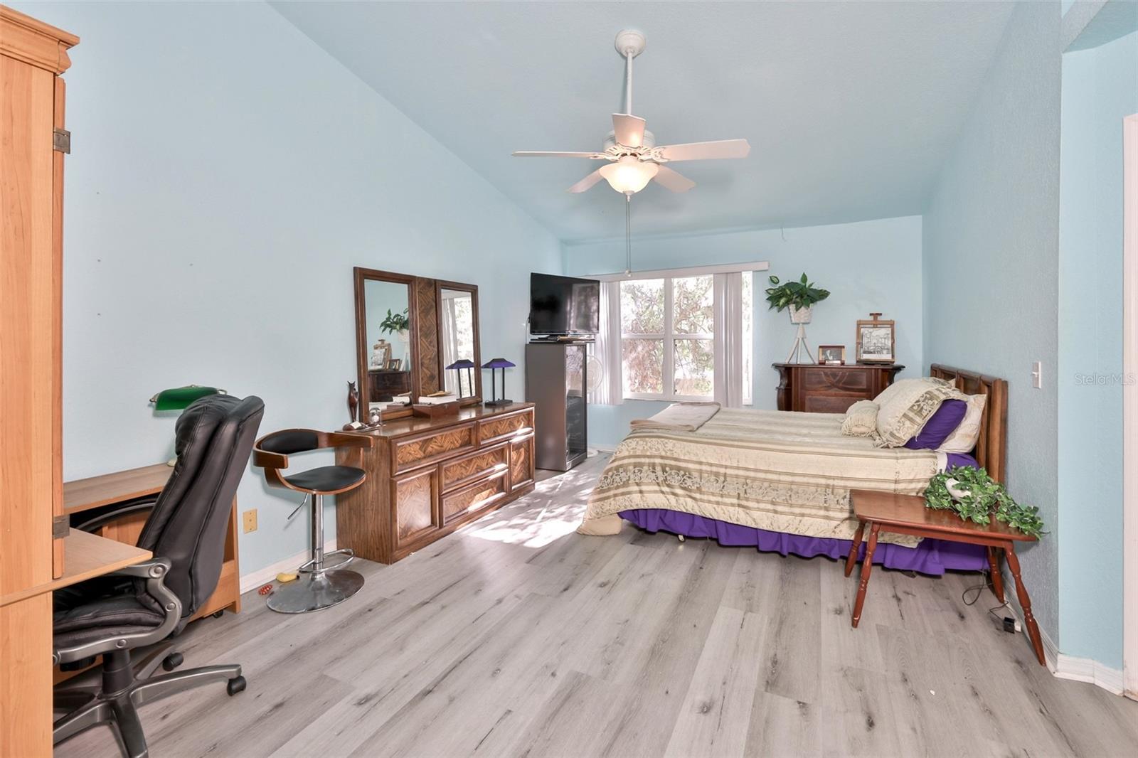 WILLOW LAKE - Residential