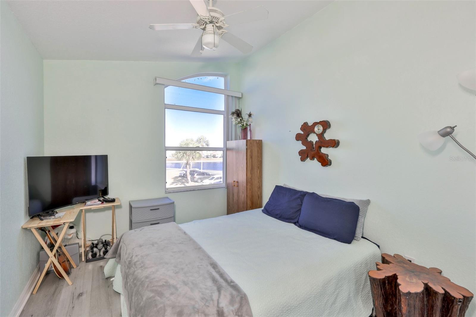 WILLOW LAKE - Residential