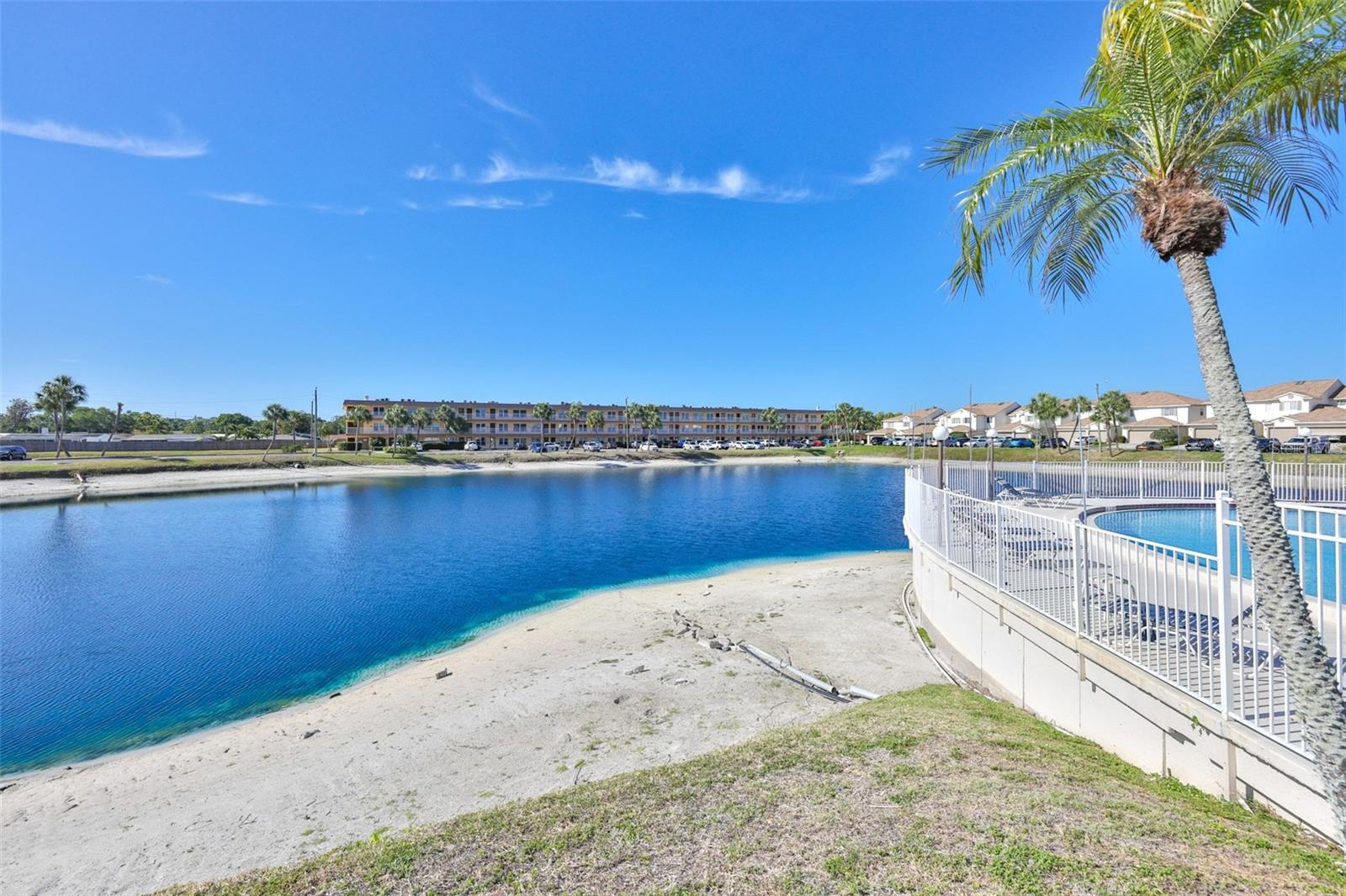 WILLOW LAKE - Residential
