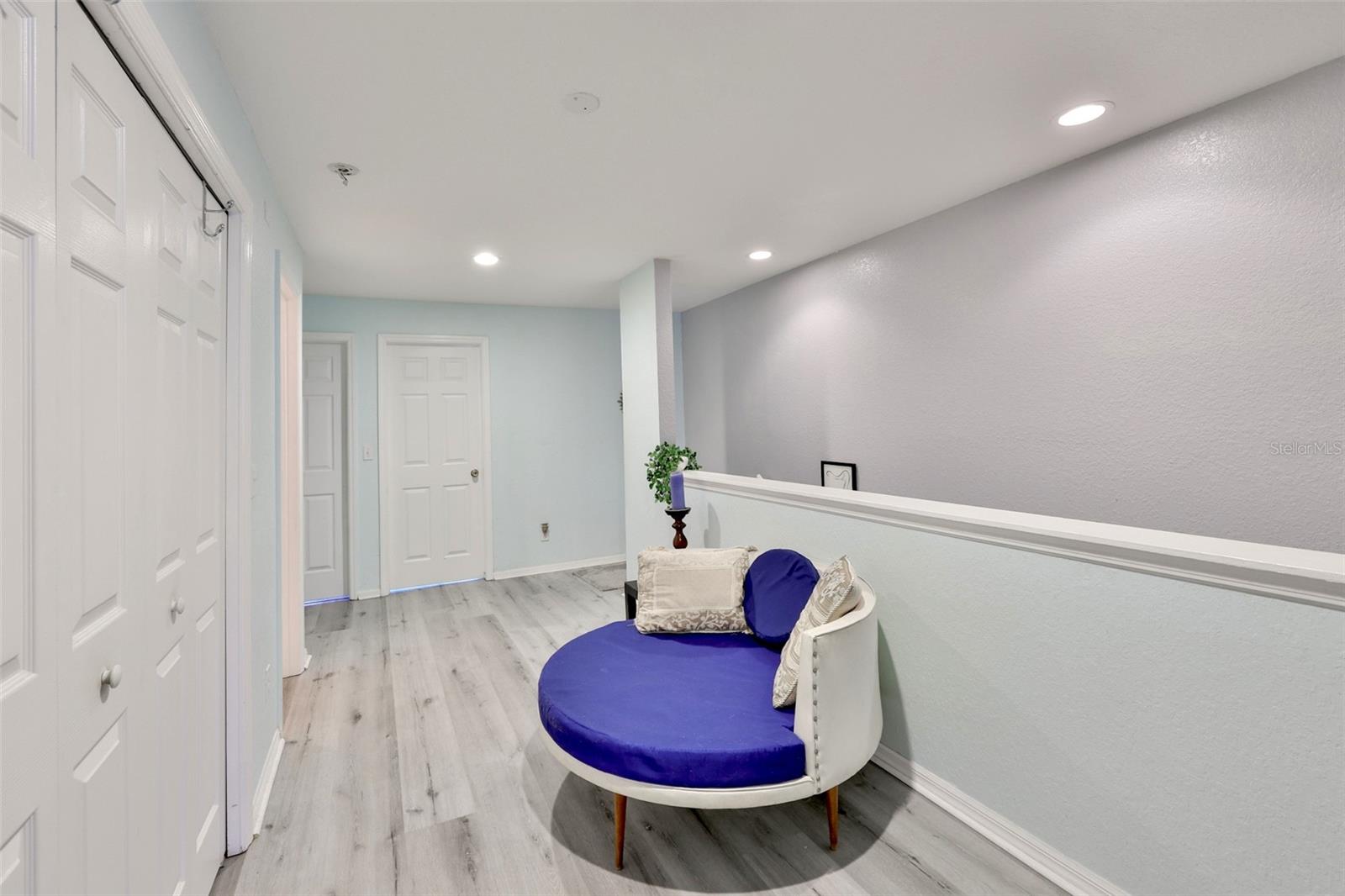 WILLOW LAKE - Residential