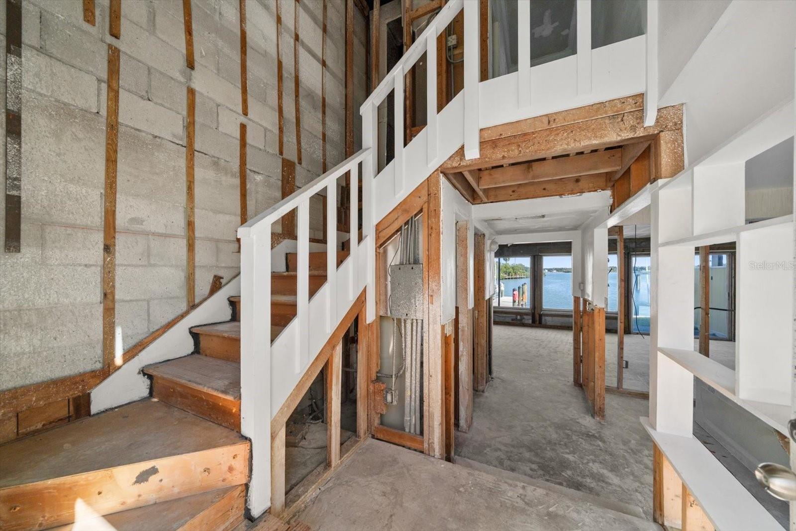 LA HACIENDA CONDO - Residential