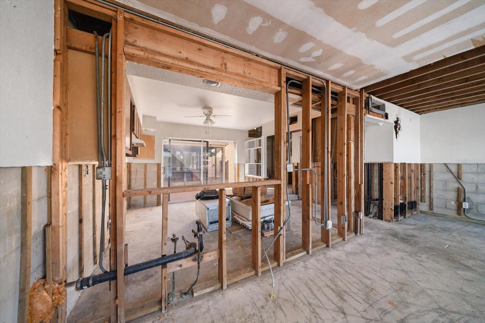 LA HACIENDA CONDO - Residential