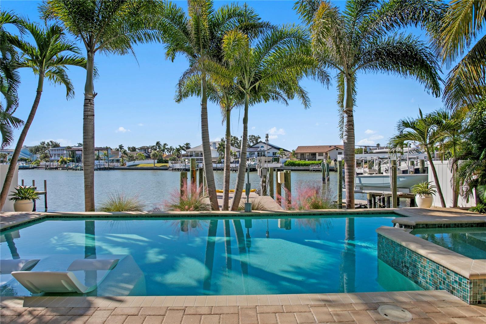 SKIMMER POINT PH II - Residential