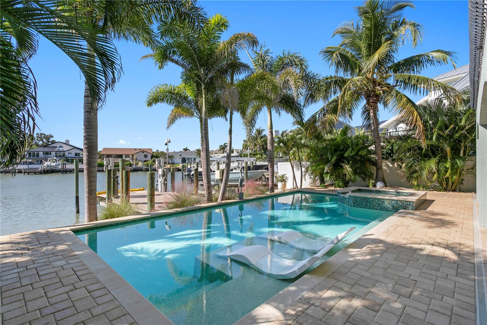 SKIMMER POINT PH II - Residential