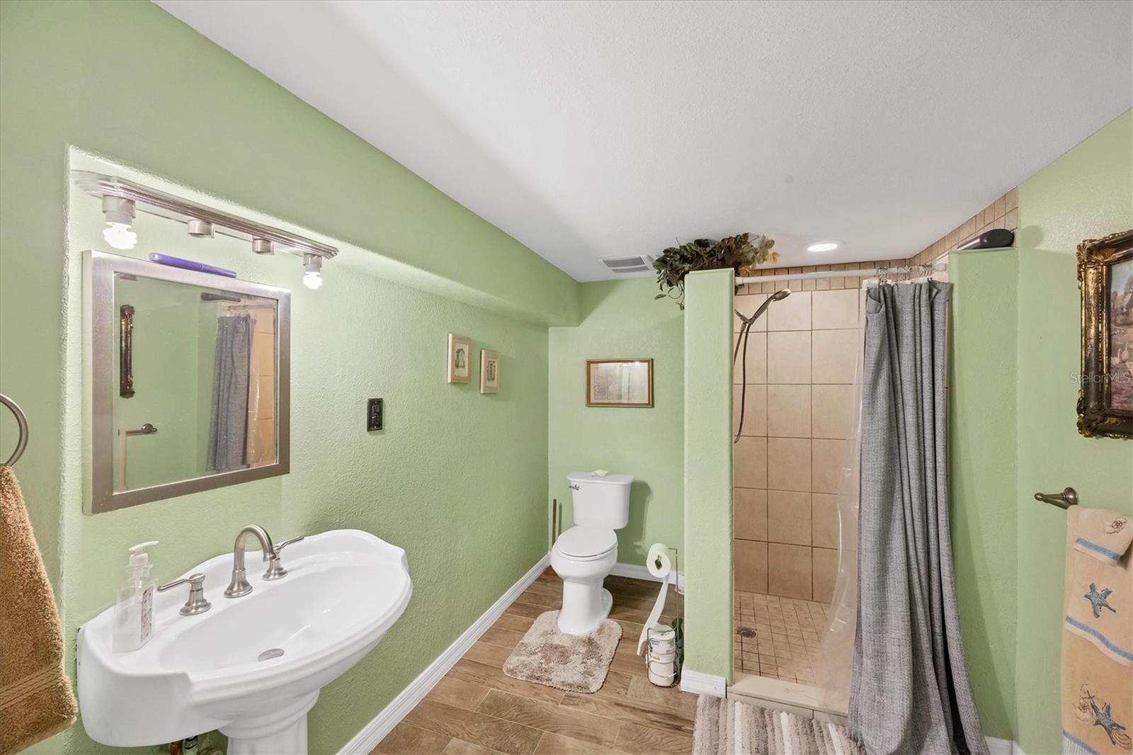 NORTH PORT CHARLOTTE ESTATES ADD 01 - Residential