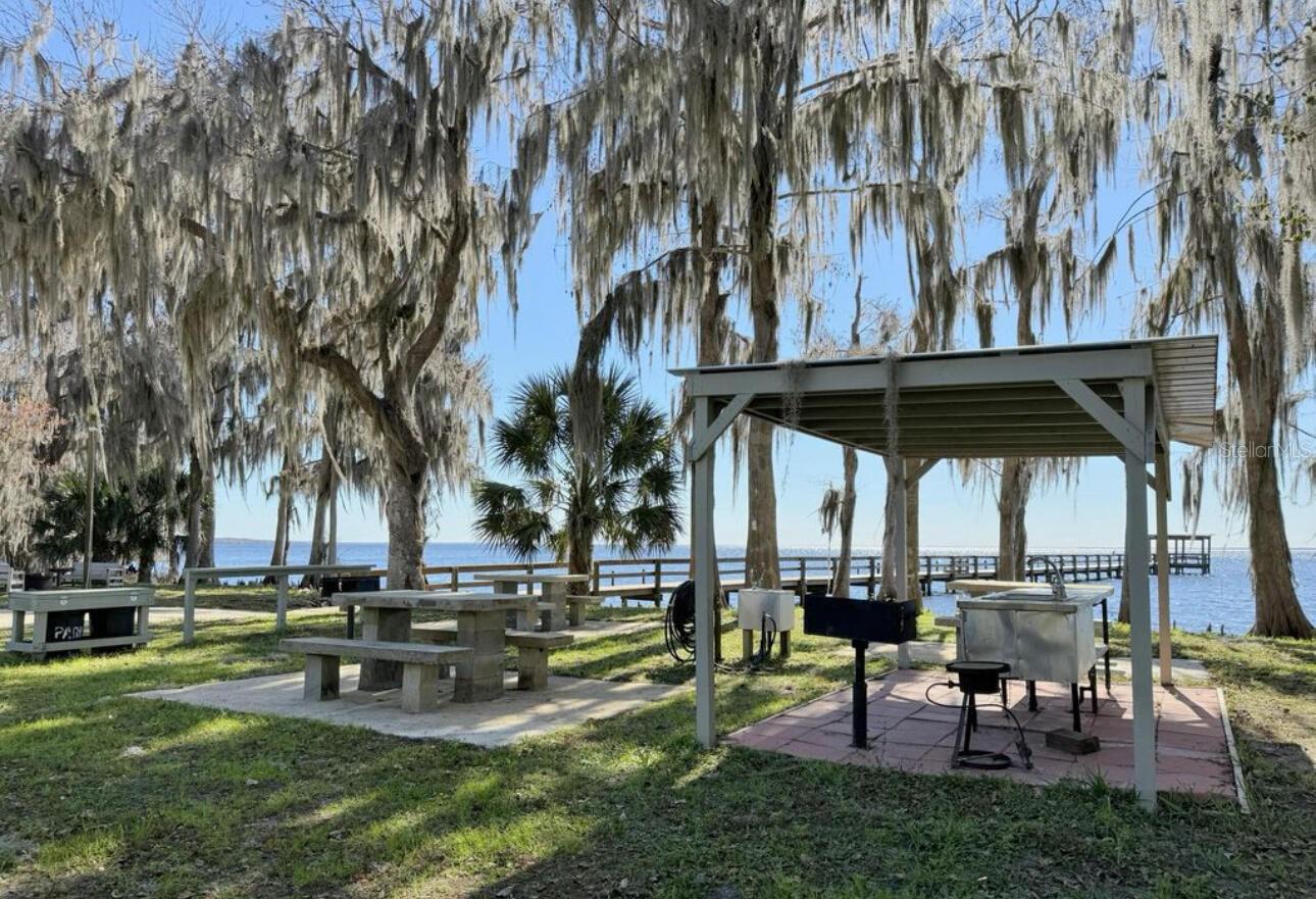 PARADISE LAKES SUB - Land