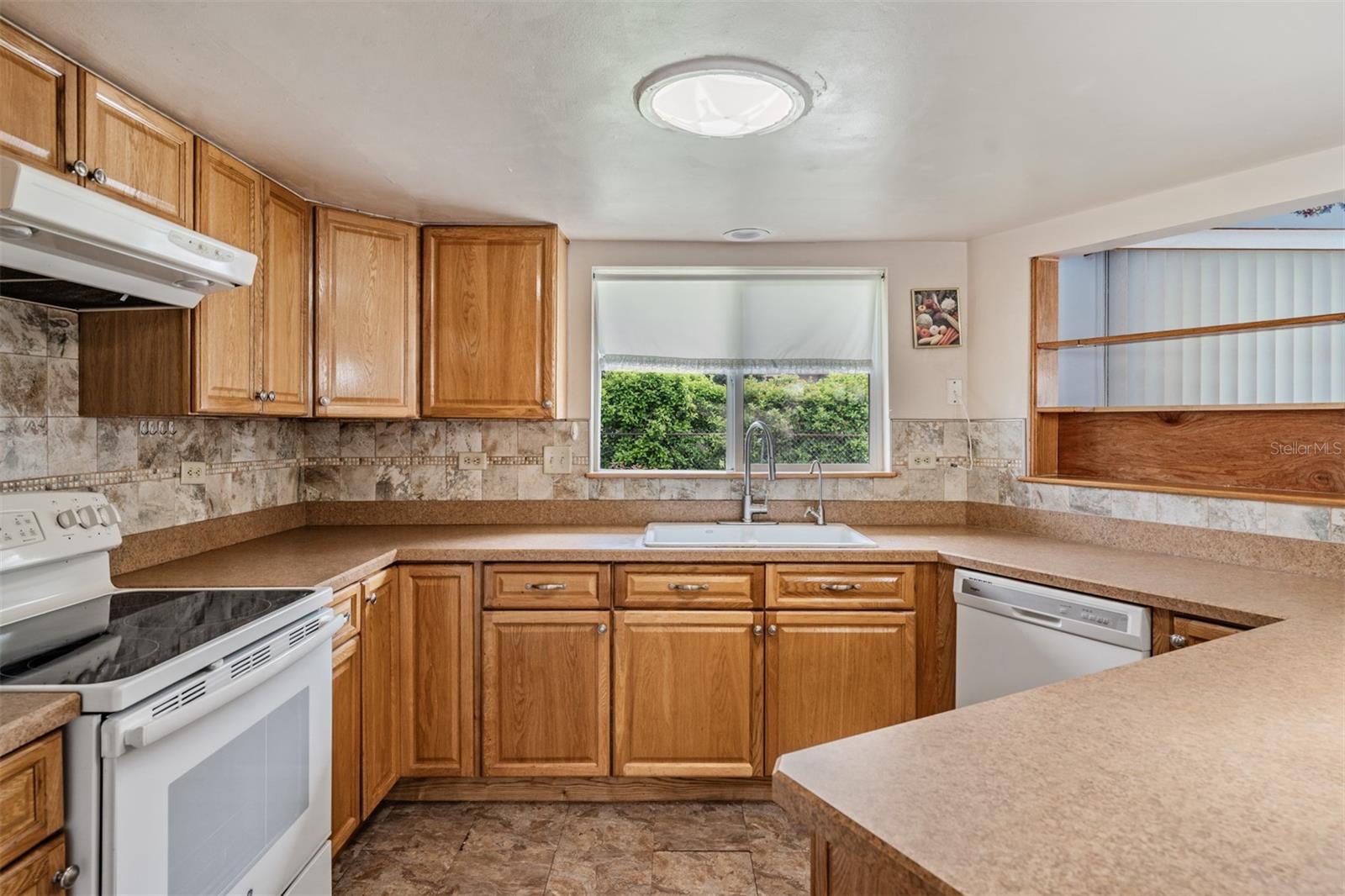 WINDSOR PARK 3RD ADD - Residential