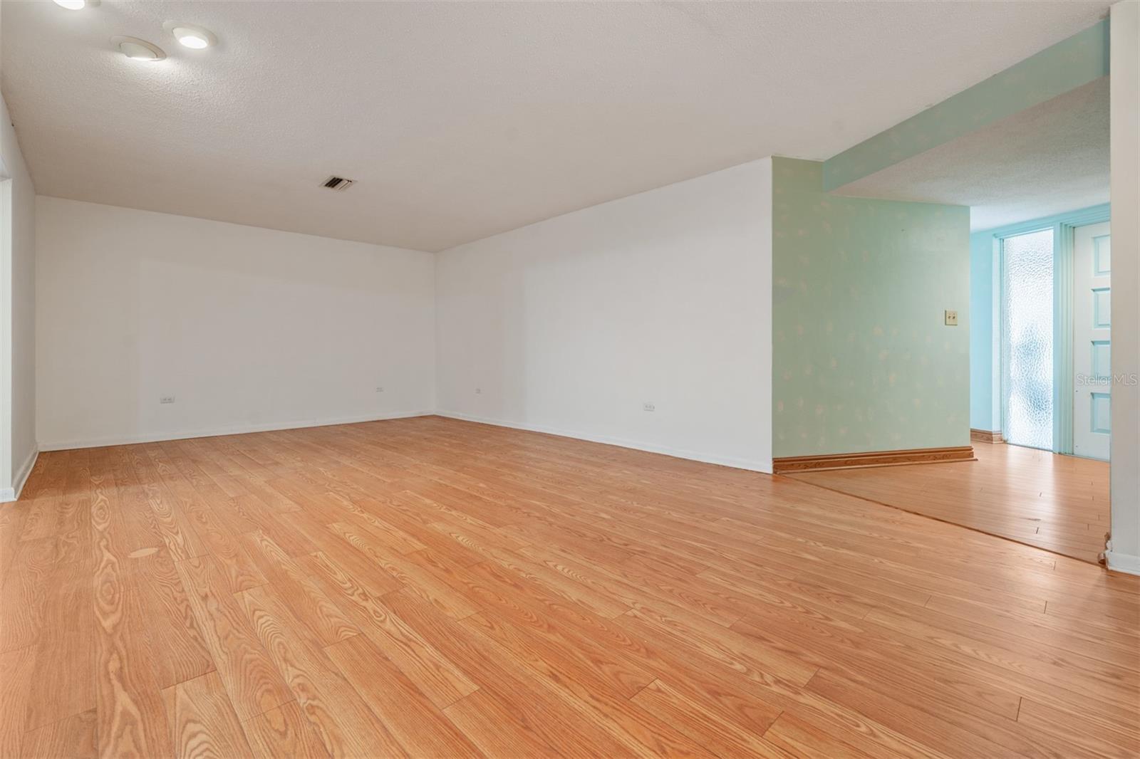 WINDSOR PARK 3RD ADD - Residential