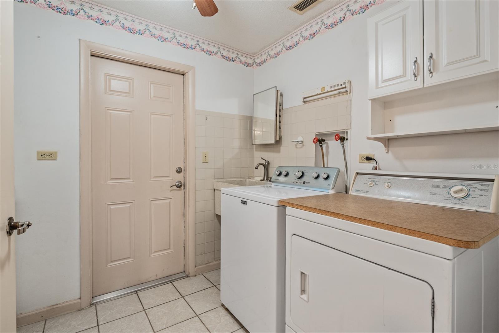 WINDSOR PARK 3RD ADD - Residential