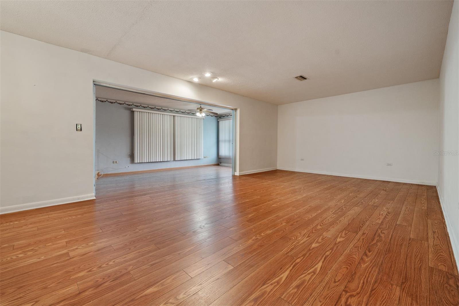 WINDSOR PARK 3RD ADD - Residential